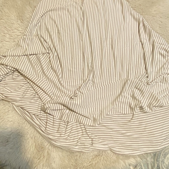 WeeSprout nursing Cover - Picture 4 of 5